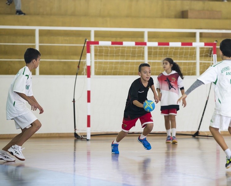 A quel âge mettre son enfant au Handball ?